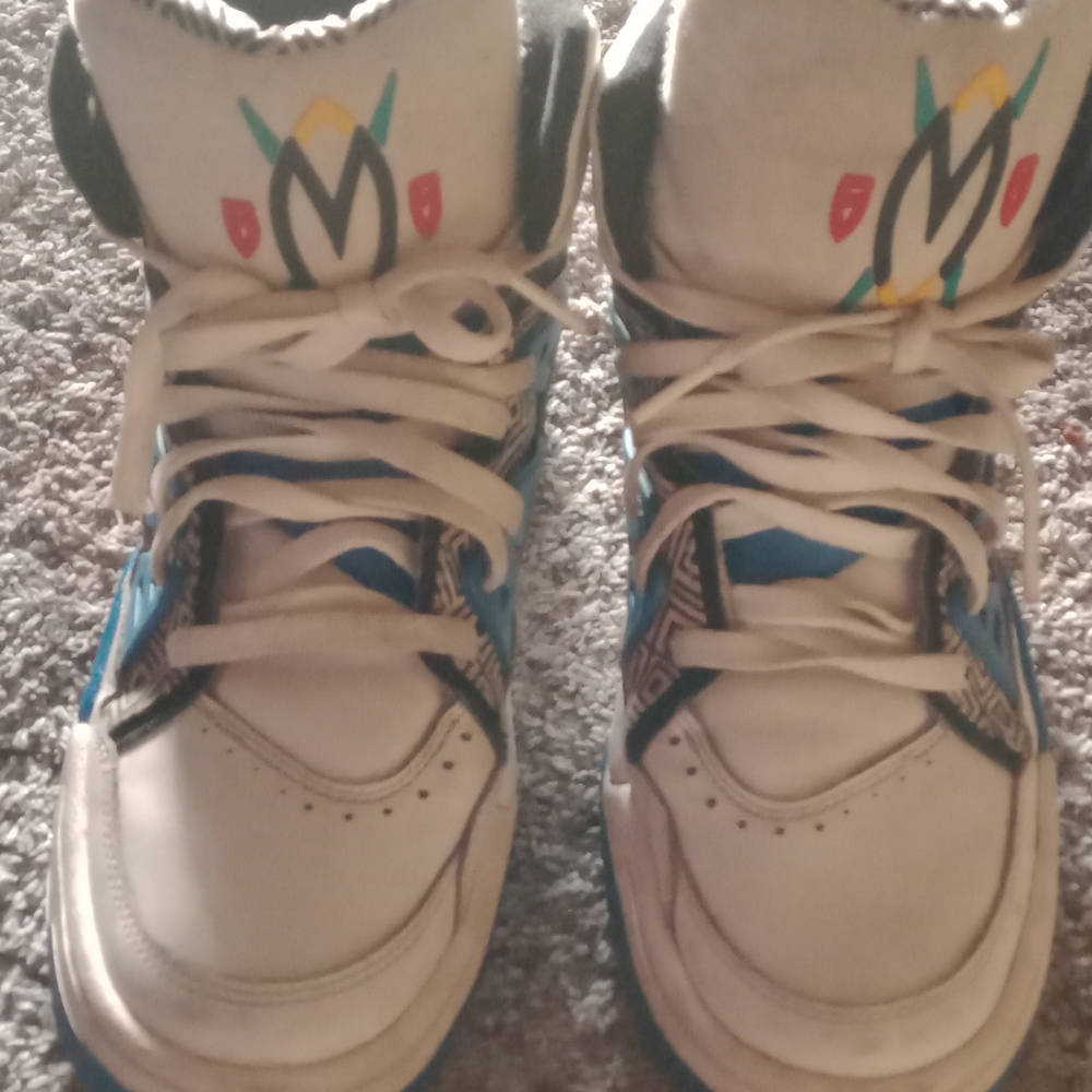 Retro Dikembe Mutumbo Adidas - Picture 2 of 4
